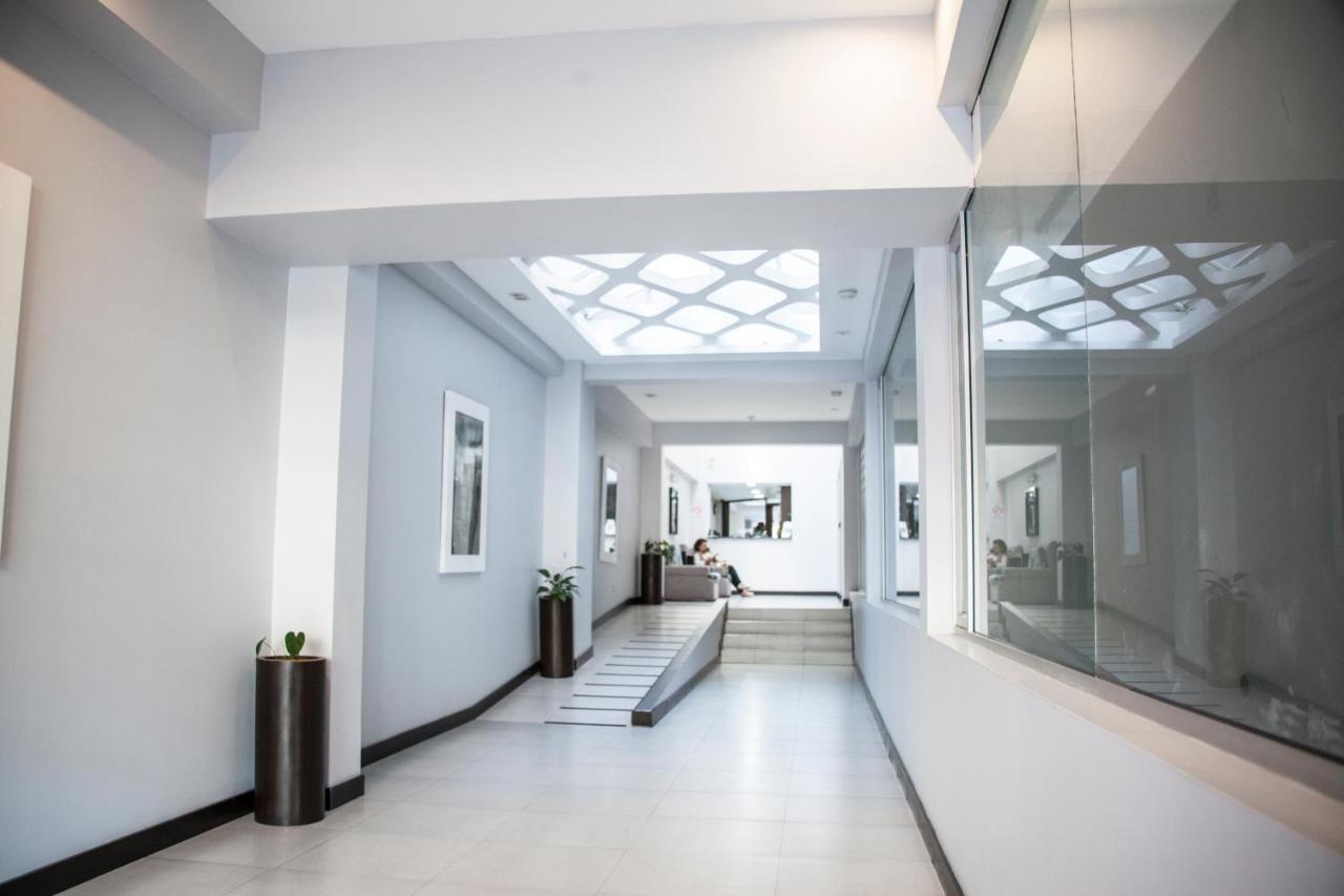 Deluxe Apartment Metroplaza Quito Exterior photo