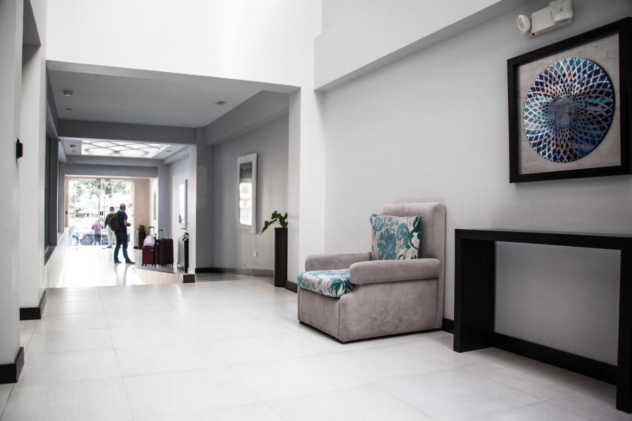 Deluxe Apartment Metroplaza Quito Exterior photo