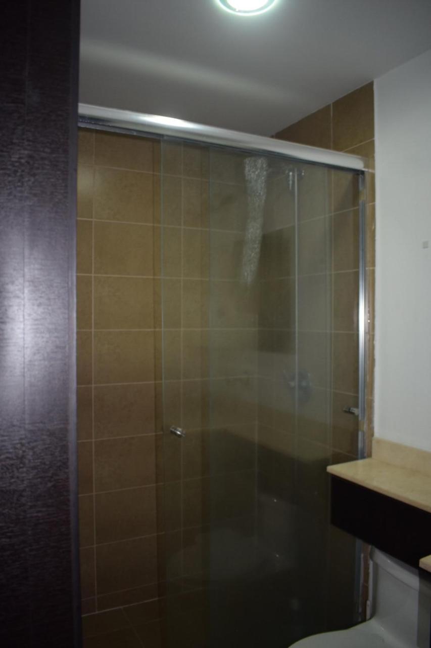 Deluxe Apartment Metroplaza Quito Exterior photo
